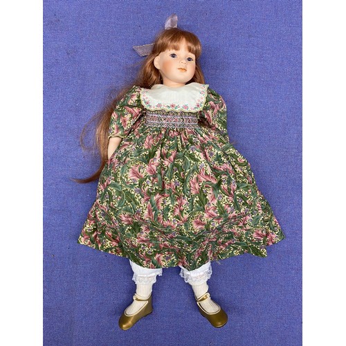 359 - SIX 20TH CENTURY PAULINES LIMITED EDITION MEDIUM SIZE DOLLS