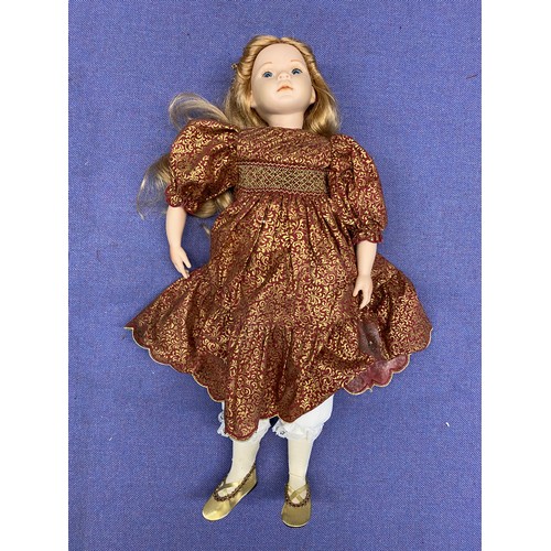 359 - SIX 20TH CENTURY PAULINES LIMITED EDITION MEDIUM SIZE DOLLS