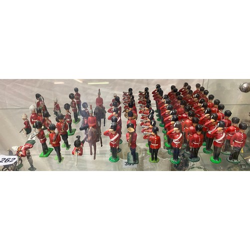 262 - REGIMENT OF COLD PAINTED SCOTS GUARD TOY SOLDIERS AND MARCHING BAND FIGURES