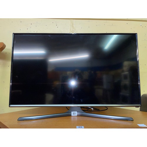 23 - SAMSUNG TV