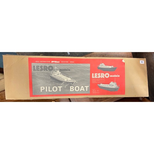 82 - PILOT BOAT MODEL BOX SET