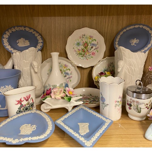 240 - MISCELLANEOUS CERAMICS INCLUDING PORTMEIRION SWAN VASES, WEDGWOOD JASPER WARE AND FLORAL ENCRUSTED O... 