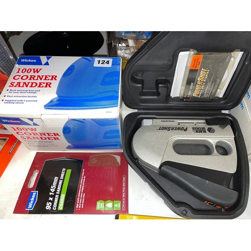 124 - 100W CORNER SANDER, BLACK AND DECKER POWER SHOT STAPLER