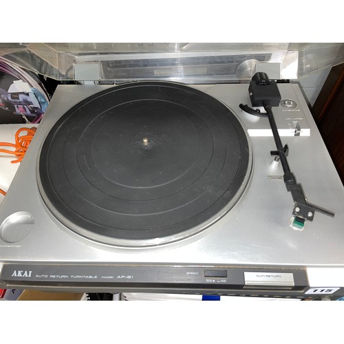 115 - AKAI AUTO RETURN TURN TABLE