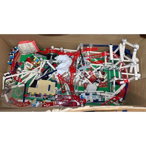 99 - BOX OF LEGO CONSTRUCTION KIT OF ROLLER COASTER