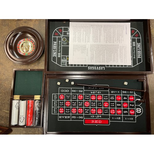 232 - CASINO COMPENDIUM OF GAMES BOX