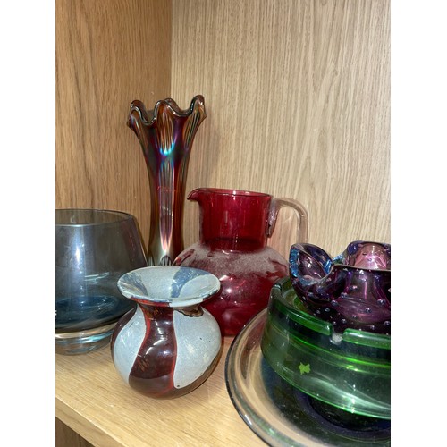 244 - SHELF OF GLASSWARE INCLUDING CAITHNESS, CRANBERRY JACK IN THE PULPIT VASE AND JUG, ORREFORS CRYSTAL ... 