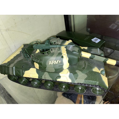 289 - BATTERY OPERATED TANK TOY