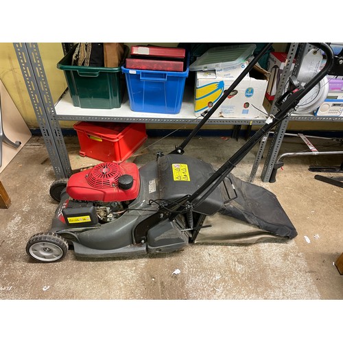 122 - HONDA PETROL MOWER