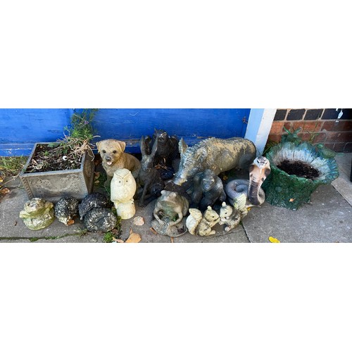 221 - SELECTION OF STONE AND RESIN GARDEN ANIMAL FIGURES INCLUDING WILD BOAR, FROGS, BIRDS