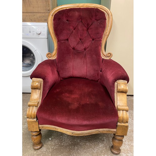 214 - GENTLEMANS VICTORIAN WALNUT CRIMSON BUTTON DRALON ARMCHAIR