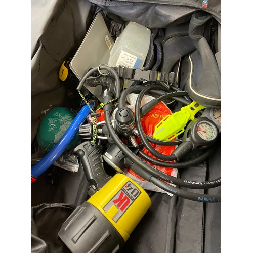 531 - TERRAPIN WETSUITS AND RELATED APPARATUS INCLUDING A MARES XL SCUBA DIVING JACKET, HOLDALL CONTAINING... 