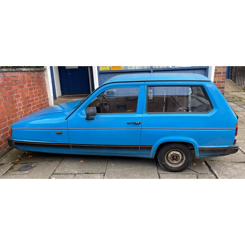 560 - **TO BE SOLD AT 09.45AM ON THE FORECOURT AT WARWICK AUCTIONS LTD, NOT ONLINE**
BLUE 1992 RELIANT ROB... 