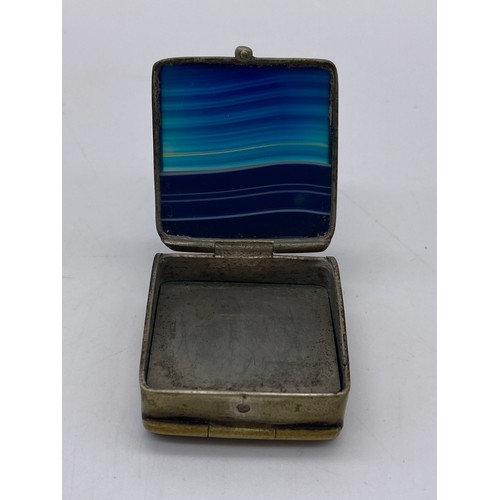 422 - POLISHED BLUE AGATE MOUNTED DESK SEAL SET AND STAMP BOX