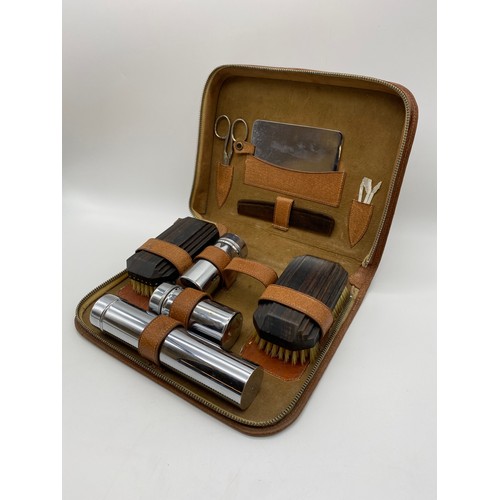 428 - GENTLEMANS TRAVELLING VANITY CASE AND ONE OTHER