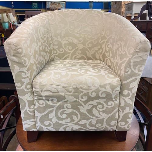 130 - GOLD AND CREAM FABRIC TUB CHAIR