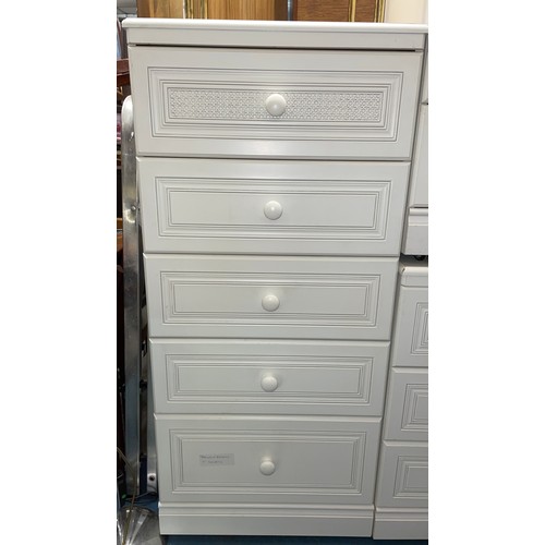65 - WHITE LATTICE EFFECT FRONTED FIVE DRAWER CHEST