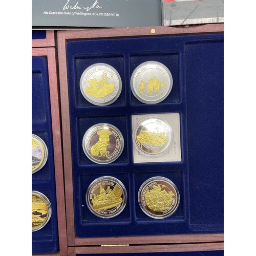 455 - WAR TO END ALL WARS COMMEMORATIVE COIN SET, BATTLE OF WATERLOO COIN SET INCOMPLETE, WAR POPPY COLLEC... 