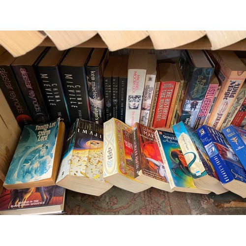 520 - THREE SHELVES OF HARDBACK AND MAINLY PAPERBACK SCIENCE FICTION AND FANTASY NOVELS INCLUDING HARRY TU... 