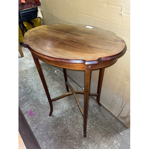 66 - EDWARDIAN MAHOGANY AND BOX LINE INLAID OCCASIONAL TABLE