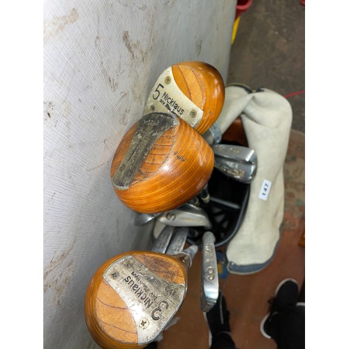 147 - BAG OF MACGREGOR NICKLAUS GOLF CLUBS