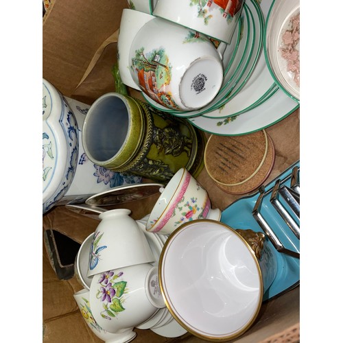 476 - CARTON CONTAINING ROYAL ALBERT VIOLET TEACUPS AND SAUCERS, PALADIN CHINA TEA CUPS AND SAUCERS AND OT... 