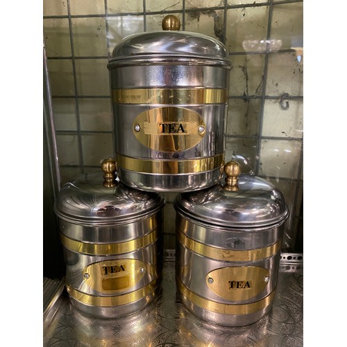 440 - SELECTION OF STAINLESS STEEL AND PEWTER METAL WARES INC. TEA SERVICE ON TRAY, STORAGE CANISTERS AND ... 