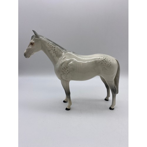 564 - BESWICK DAPPLE GREY HORSE THE WINNER 2421 GLOSS