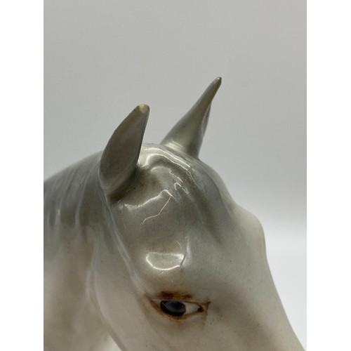 564 - BESWICK DAPPLE GREY HORSE THE WINNER 2421 GLOSS