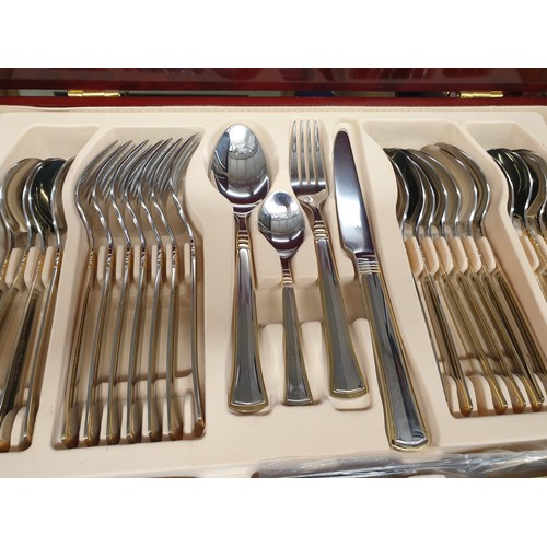 539 - CANTEEN OF SOLINGEN GOLD PLATED CUTLERY IN A CHERRY WOOD AND BURR WOOD EFFECT CANTEEN BOX WITH CARRY... 