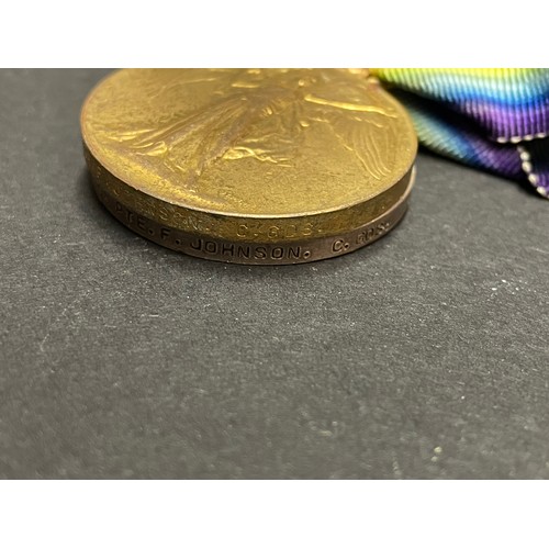 635 - WWI MEDAL DUO TO 18958 PTE F. JOHNSON C.GDS