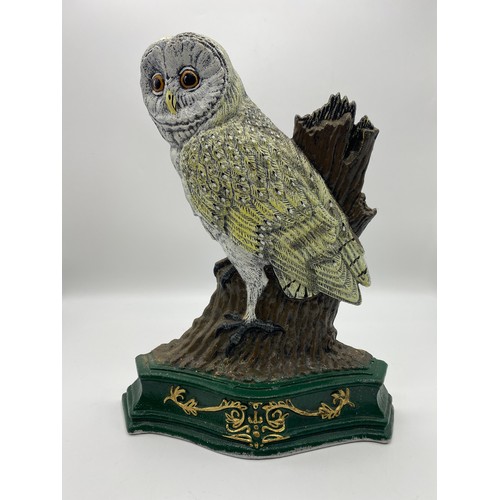 464 - PAINTED CAST IRON SNOWY OWL DOORSTOP