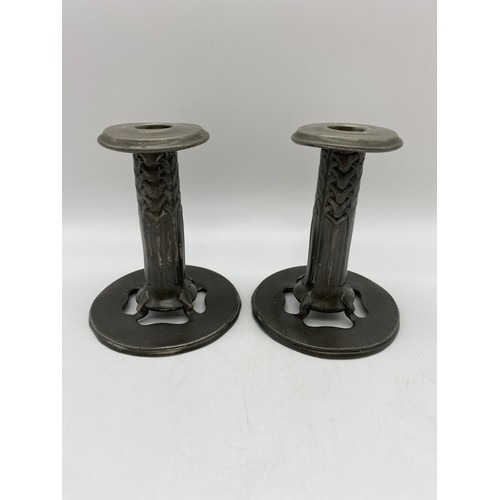 538 - PAIR OF ART NOUVEAU PEWTER TUDRIC CANDLE STICKS STAMPED 022