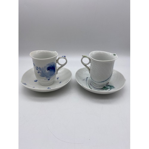 689 - TWO 20TH CENTURY MEISSEN COFFEE CUPS AND SAUCERS