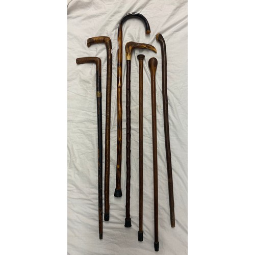 485 - SELECTION OF WALKING CANES POMMEL HEADED AND ANTLER HORN EXAMPLES