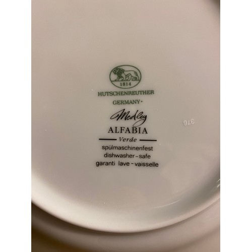 469 - CARTON CONTAINING GERMAN GREEN ALFABIA PATTERNED DINNER PLATES AND TABLE WARES