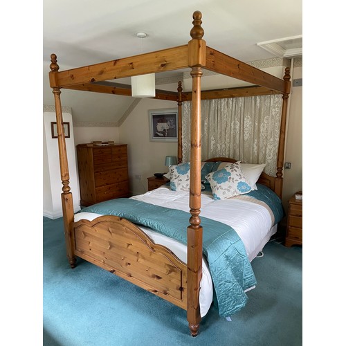 184 - PINE DOUBLE FRAME FOUR POSTER BED (NO MATTRESS AND DISASSEMBLED)