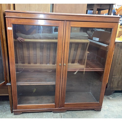 38 - EDWARDIAN MAHOGANY GLAZED BOOKCASE WITH ADJUSTABLE SHELVES