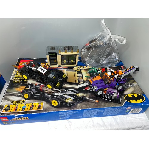 239 - LEGO BATMAN 6864 BATMAN AND THE TWO-FACE CHASE