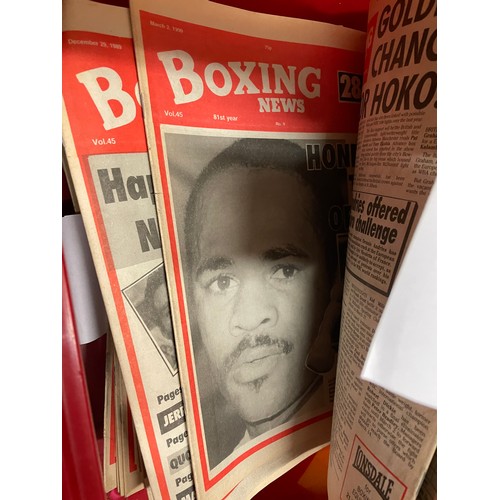 27 - LARGE COLLECTION OF BOXING NEWS MAGAZINES FROM THE EARLY 1990S