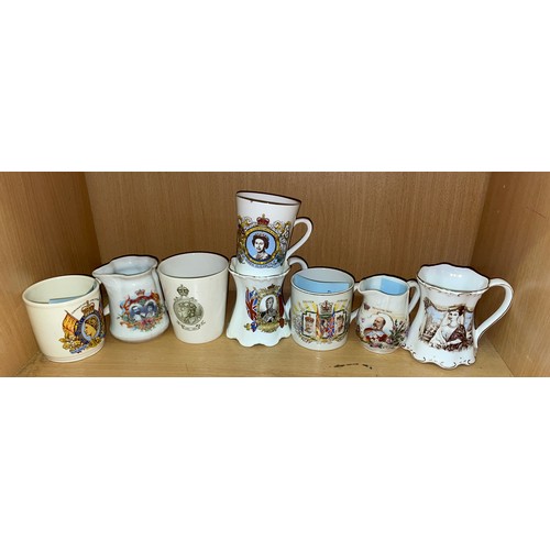 312 - SHOE BOX OF ROYAL COMMEMORATIVE MUGS AND A REGAL WARE FLORAL WASH JUG