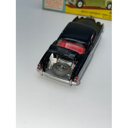 423 - CORGI 224 BENTLEY CONTINENTAL SPORTS SALOON IN BLACK AND SILVER