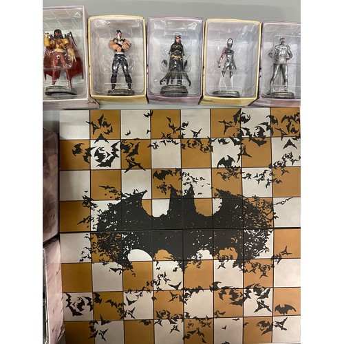 502 - DC CHESS COLLECTION SET BY EAGLE MOSS COMPLETE WITH BOXED FIGURES, BOARD AND A4 MAGAZINE BINDERS