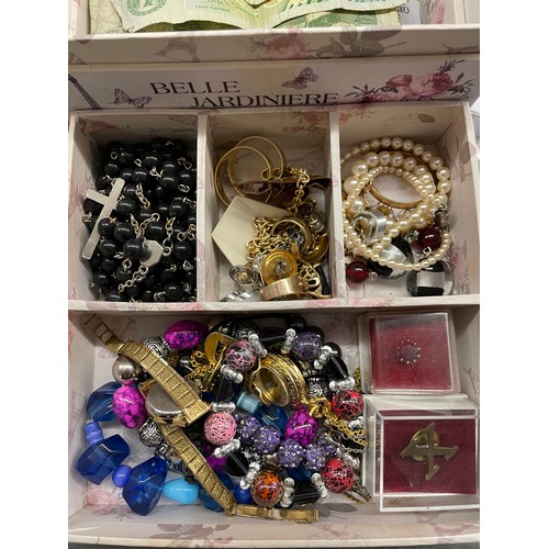 504 - SMALL BOX OF COSTUME JEWELLERY INCLUDING ROSARY BEADS, WRIST WATCH