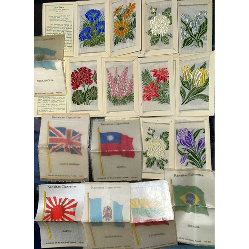 518 - PACKET OF KENSITAS SILK TOBACCO CARDS FLAGS AND FLOWERS