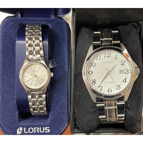 532 - BOXED GENTS SEKONDA STAINLESS STEEL WRIST WATCH AND A LORUS LADIES WRIST WATCH