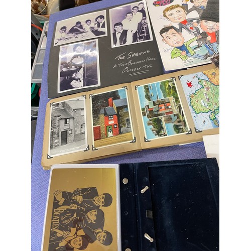 495 - BOX OF EPHEMERA INCLUDING PICTURE POSTCARDS, SKETCHES, PHOTOGRAPHS OF FILM AND RADIO STARS