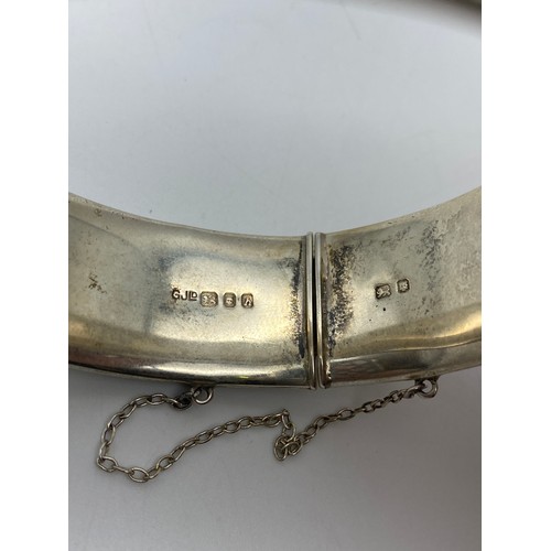 512 - SILVER ENGRAVED BANGLE WITH SAFETY CHAIN