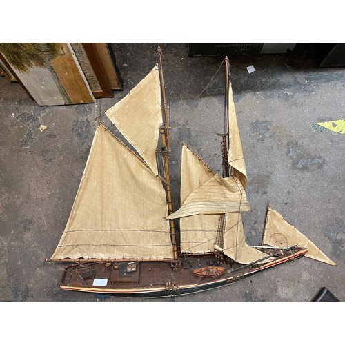 51C - MODEL OF THE SCHOONER