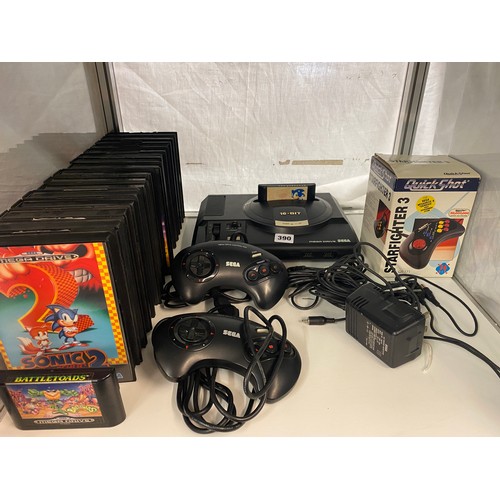 390 - VINTAGE 16BIT SEGA MEGA DRIVE, CONTROLLERS, 16 CARTRIDGE GAMES INC. SONIC HEDEGHOG 2, WORMS, CENTIPE... 